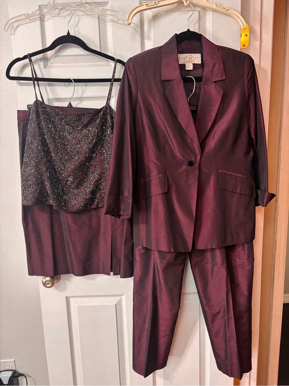 Vintage Doncaster 100% Silk 5 Pc Suit Set Size 10/10P Metallic Burgundy Beaded